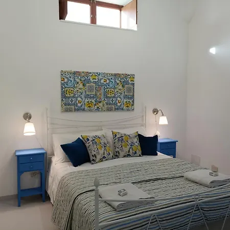 Casa Eolie Relax Апартаменты *